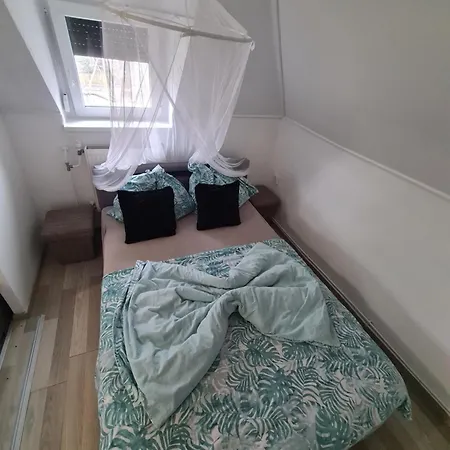 Tom Apartmans Siófok Buitenkant foto