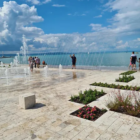 Tom Apartmans Siófok Buitenkant foto